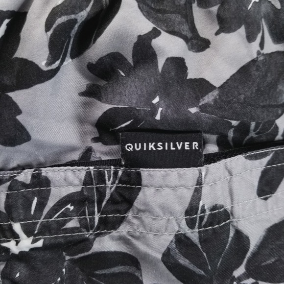 Quiksilver Swim Trunks Mens 30 Gray‎ 6" Board Short Surfer Y2K Drawstring - Picture 3 of 10